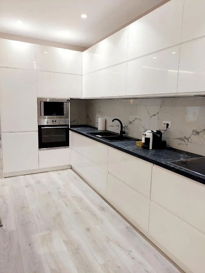 تيرانا Luxurious Double Bedroom Suite