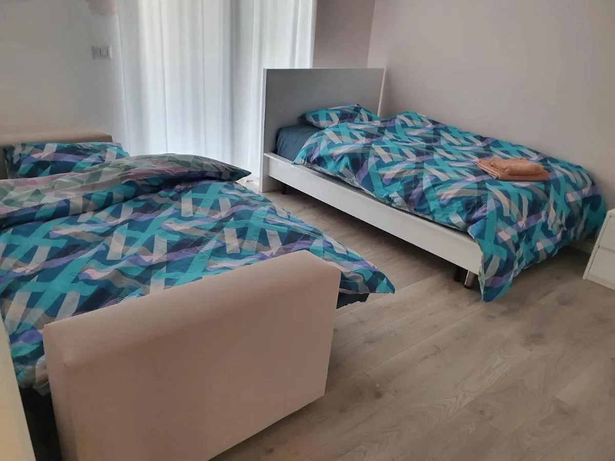 شقة تيرانا Luxurious Double Bedroom Suite